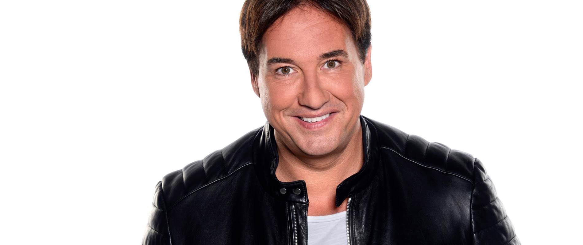 ALEX Pers Close Witte Achtergrond