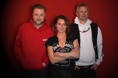 Katwijkse Sanne Mag Haringrock Presenteren